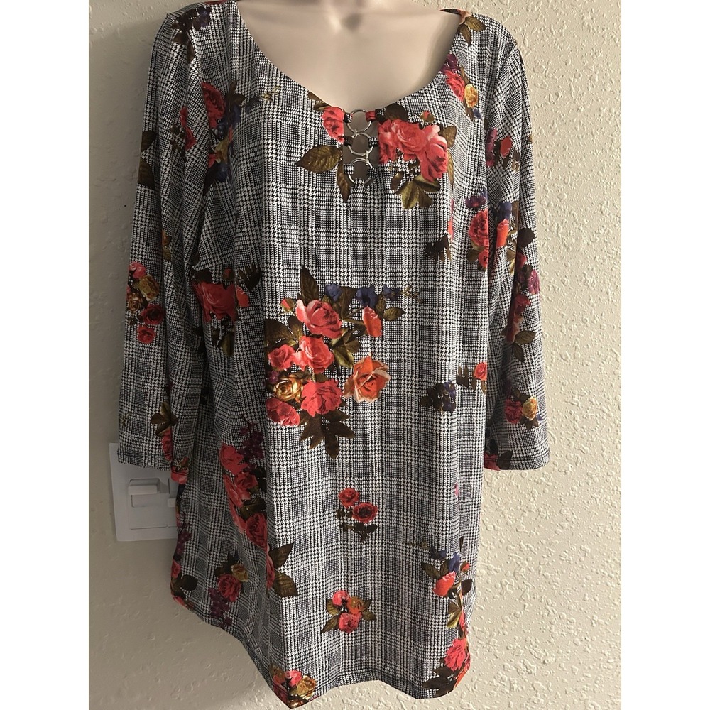 New Alyxa 1X Floral 3 Ring Top #1111*10**